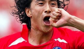 1xBET- 法兰克福日本球星蝉联月最佳  