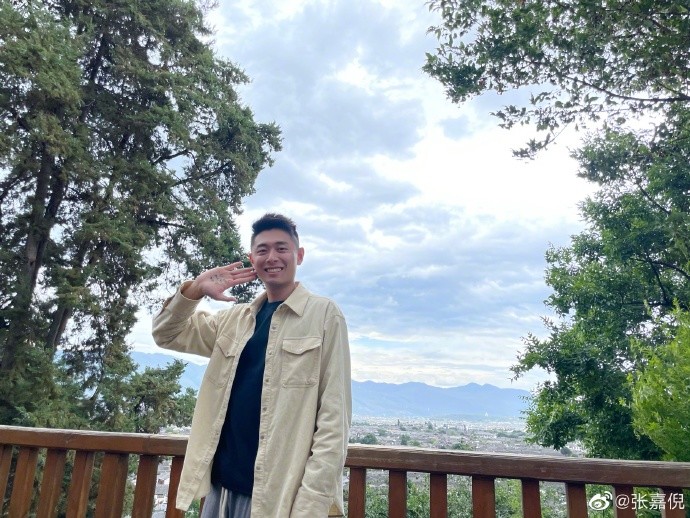  小萨20+20国王力克篮网  